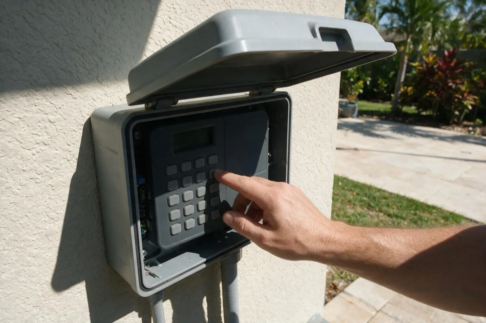 Resetting a pool automation panel at a Naples home